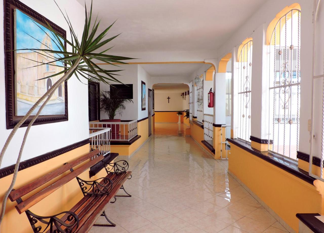Hotel Valladolid Esterno foto